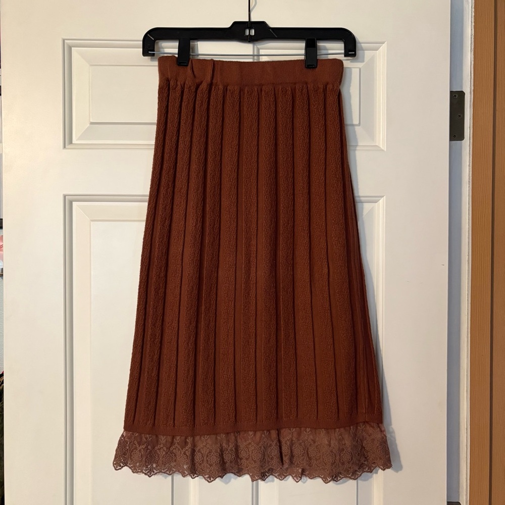 Brown Midi Sweater Skirt with Lace Trim Detail Women’s Size Small